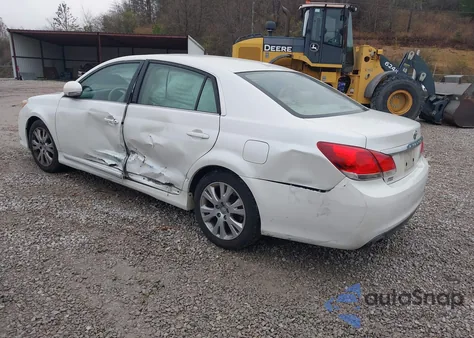 2012 Toyota Avalon z USA, uszkodzony, nr VIN 4T1BK3DB1CU461006